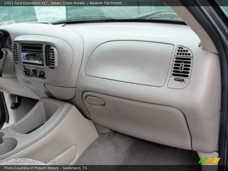 Estate Green Metallic / Medium Parchment 2001 Ford Expedition XLT