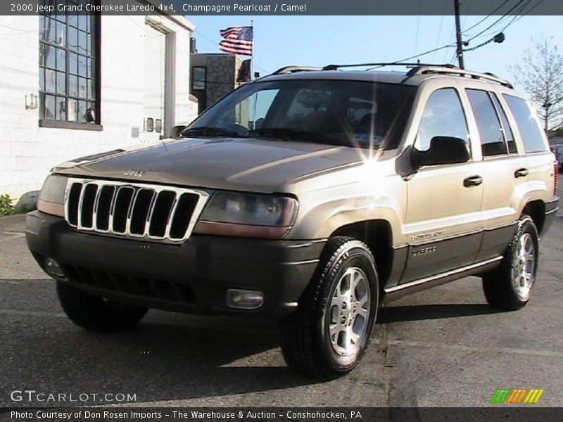 Champagne Pearlcoat / Camel 2000 Jeep Grand Cherokee Laredo 4x4