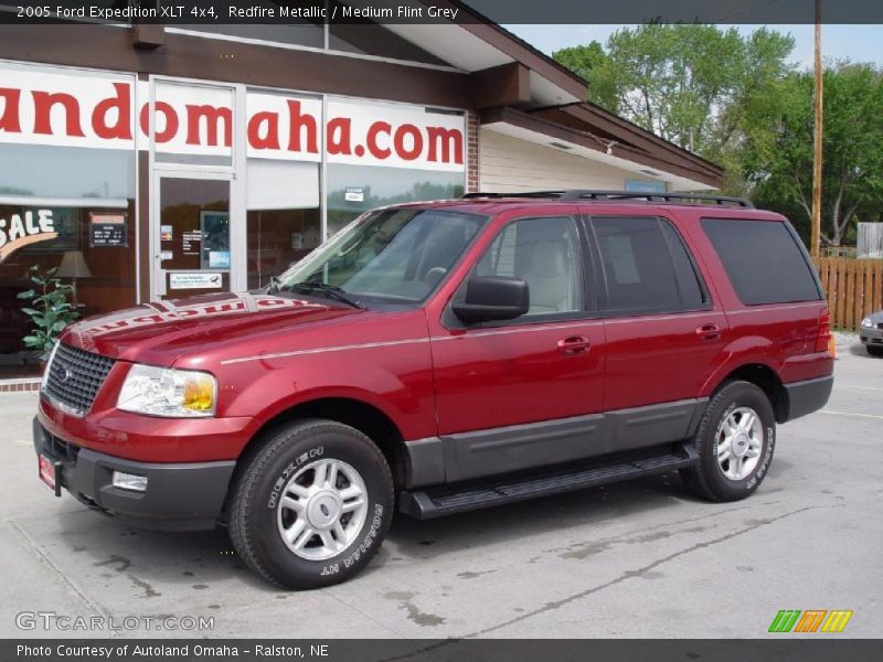Redfire Metallic / Medium Flint Grey 2005 Ford Expedition XLT 4x4