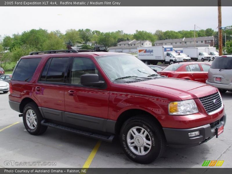 Redfire Metallic / Medium Flint Grey 2005 Ford Expedition XLT 4x4