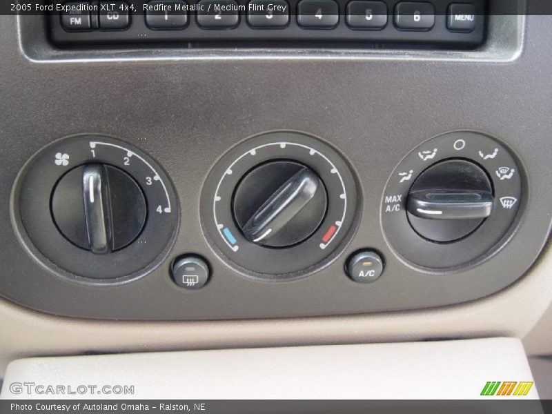 Redfire Metallic / Medium Flint Grey 2005 Ford Expedition XLT 4x4