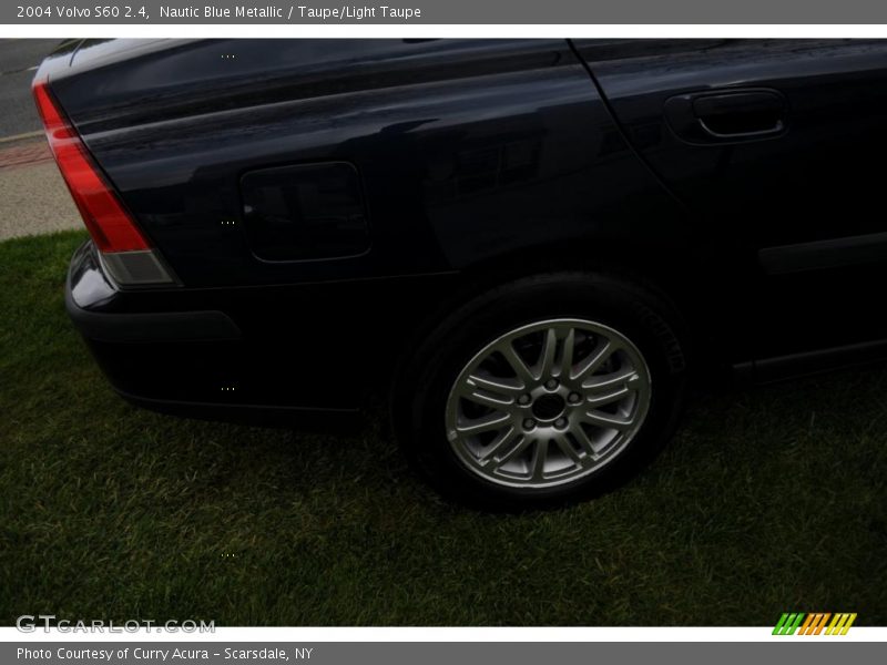 Nautic Blue Metallic / Taupe/Light Taupe 2004 Volvo S60 2.4