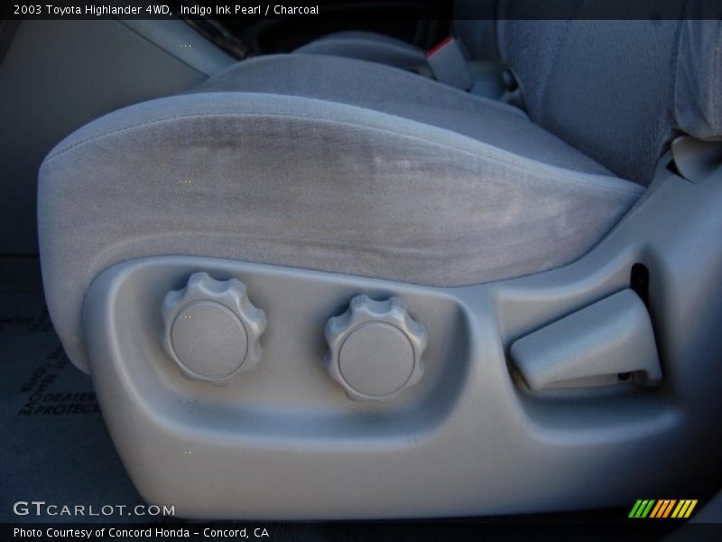 Indigo Ink Pearl / Charcoal 2003 Toyota Highlander 4WD