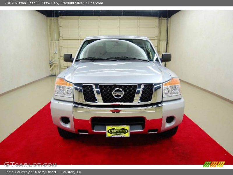 Radiant Silver / Charcoal 2009 Nissan Titan SE Crew Cab