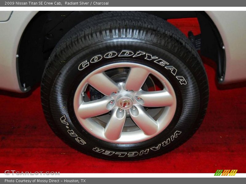 Radiant Silver / Charcoal 2009 Nissan Titan SE Crew Cab