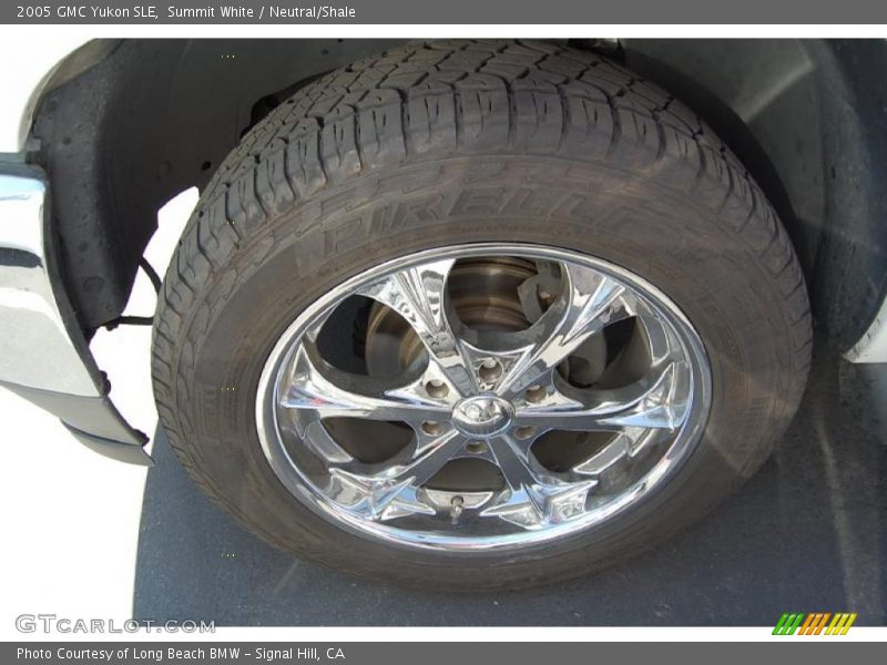 Summit White / Neutral/Shale 2005 GMC Yukon SLE