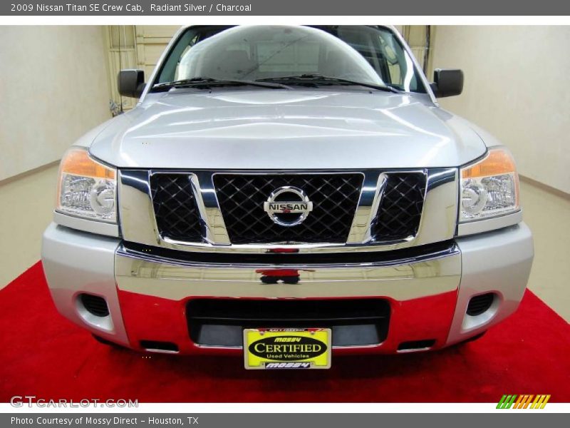 Radiant Silver / Charcoal 2009 Nissan Titan SE Crew Cab