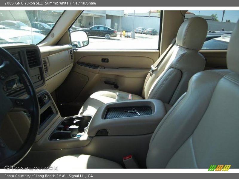 Summit White / Neutral/Shale 2005 GMC Yukon SLE