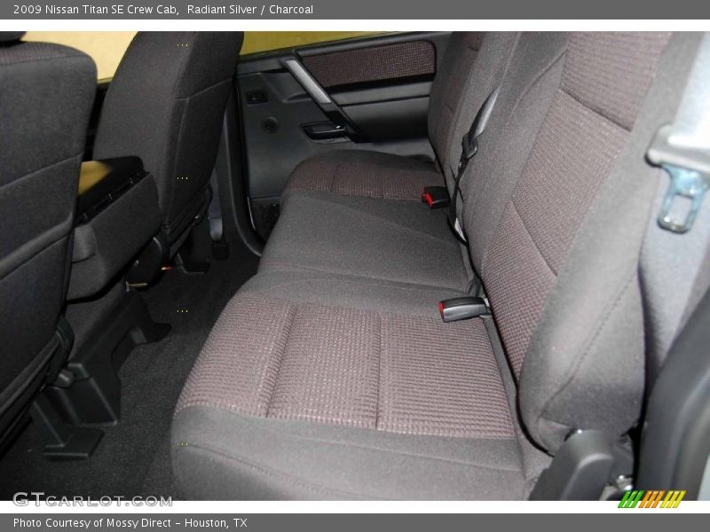 Radiant Silver / Charcoal 2009 Nissan Titan SE Crew Cab