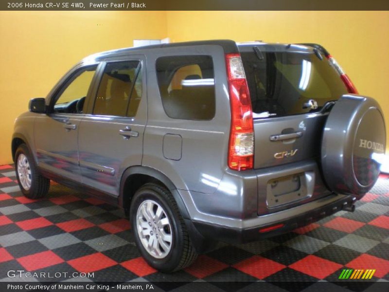 Pewter Pearl / Black 2006 Honda CR-V SE 4WD