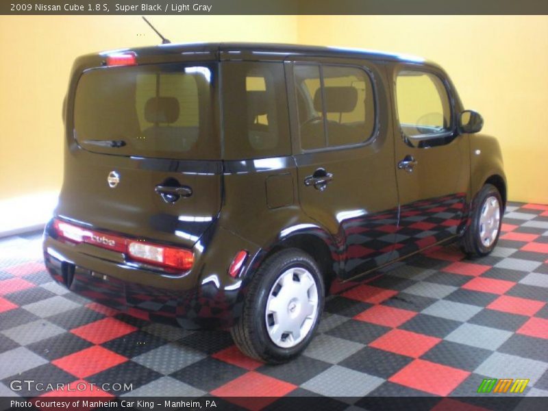 Super Black / Light Gray 2009 Nissan Cube 1.8 S