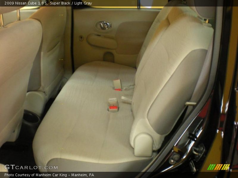 Super Black / Light Gray 2009 Nissan Cube 1.8 S