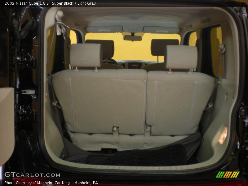 Super Black / Light Gray 2009 Nissan Cube 1.8 S