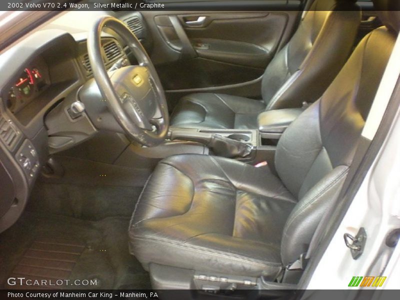 Silver Metallic / Graphite 2002 Volvo V70 2.4 Wagon