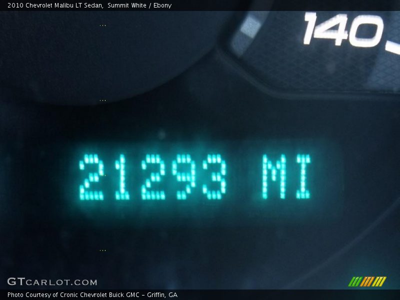 Summit White / Ebony 2010 Chevrolet Malibu LT Sedan
