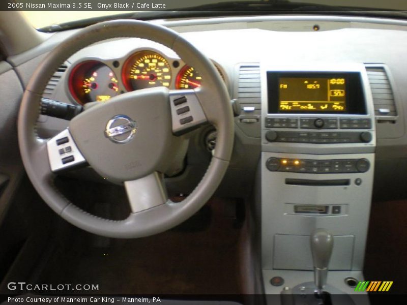 Onyx Black / Cafe Latte 2005 Nissan Maxima 3.5 SE