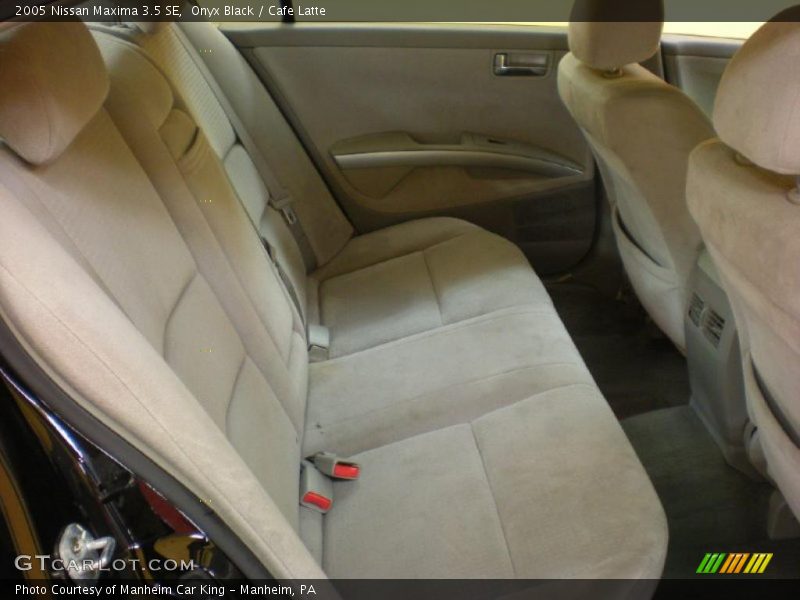 Onyx Black / Cafe Latte 2005 Nissan Maxima 3.5 SE