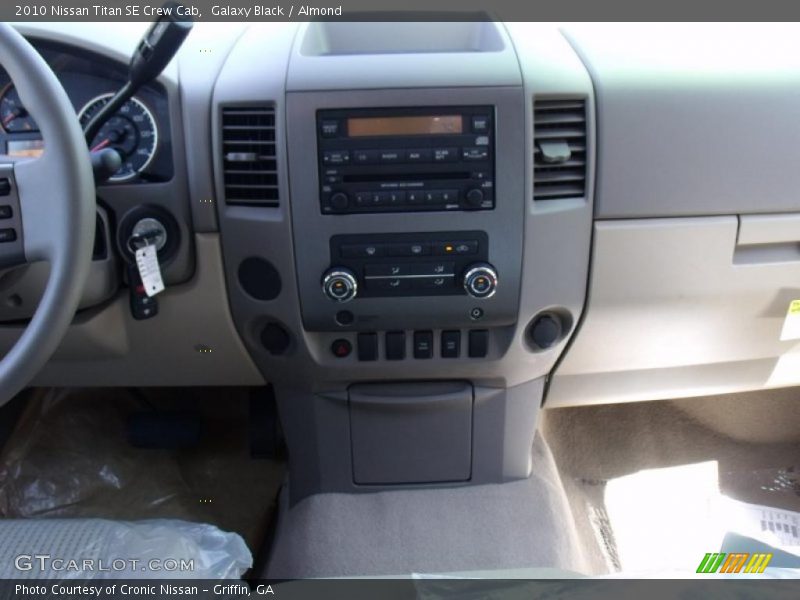 Galaxy Black / Almond 2010 Nissan Titan SE Crew Cab