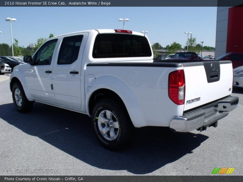 Avalanche White / Beige 2010 Nissan Frontier SE Crew Cab