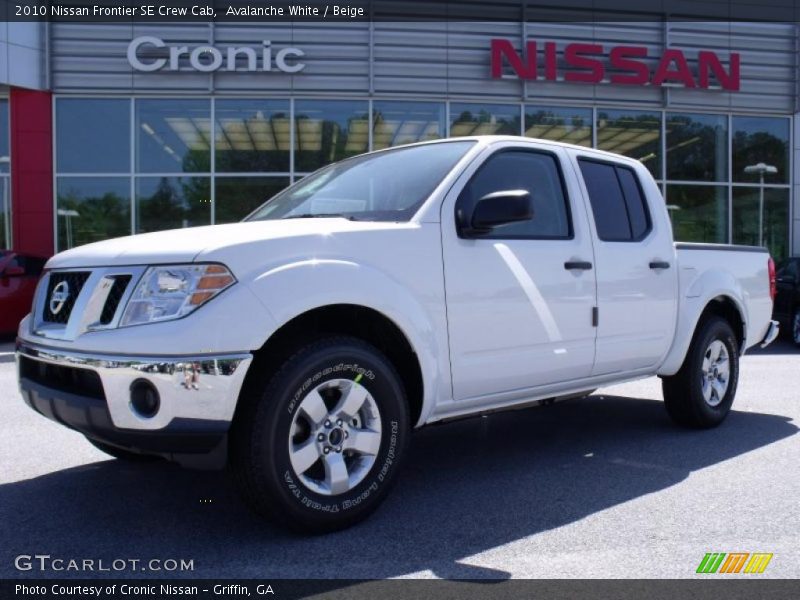 Avalanche White / Beige 2010 Nissan Frontier SE Crew Cab