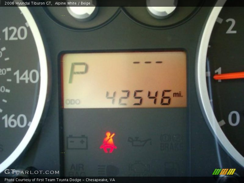 Alpine White / Beige 2006 Hyundai Tiburon GT