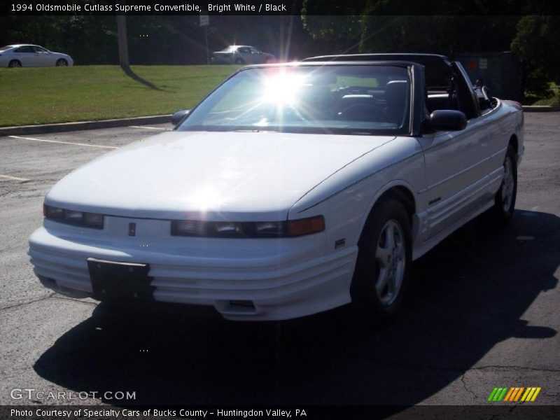 Bright White / Black 1994 Oldsmobile Cutlass Supreme Convertible