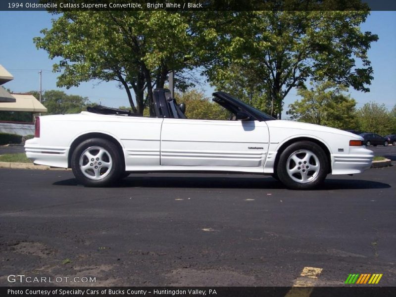 Bright White / Black 1994 Oldsmobile Cutlass Supreme Convertible