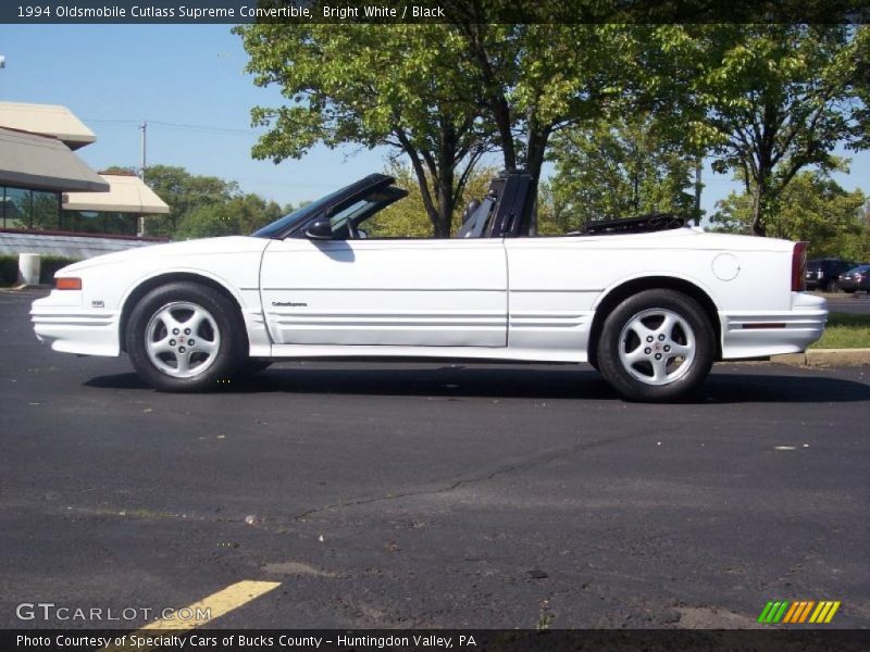 Bright White / Black 1994 Oldsmobile Cutlass Supreme Convertible