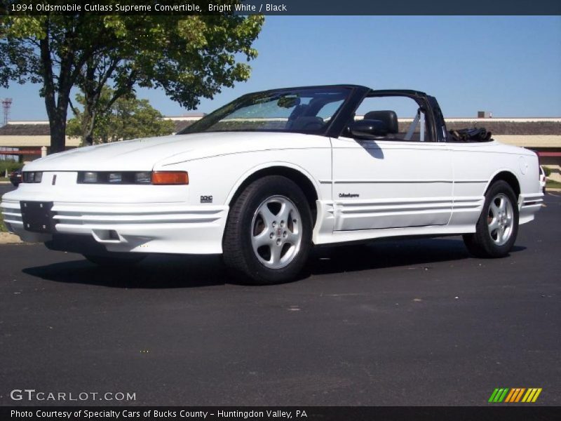 Bright White / Black 1994 Oldsmobile Cutlass Supreme Convertible