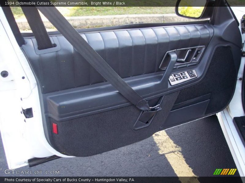 Bright White / Black 1994 Oldsmobile Cutlass Supreme Convertible