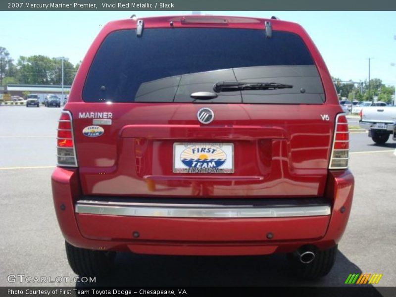 Vivid Red Metallic / Black 2007 Mercury Mariner Premier