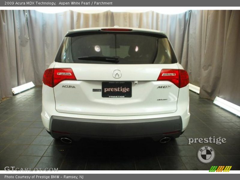 Aspen White Pearl / Parchment 2009 Acura MDX Technology