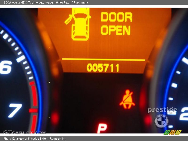 Aspen White Pearl / Parchment 2009 Acura MDX Technology