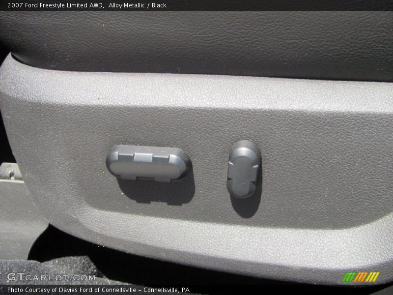 Alloy Metallic / Black 2007 Ford Freestyle Limited AWD