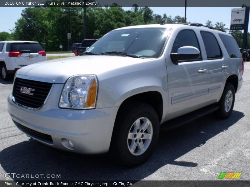 Pure Silver Metallic / Ebony 2010 GMC Yukon SLE