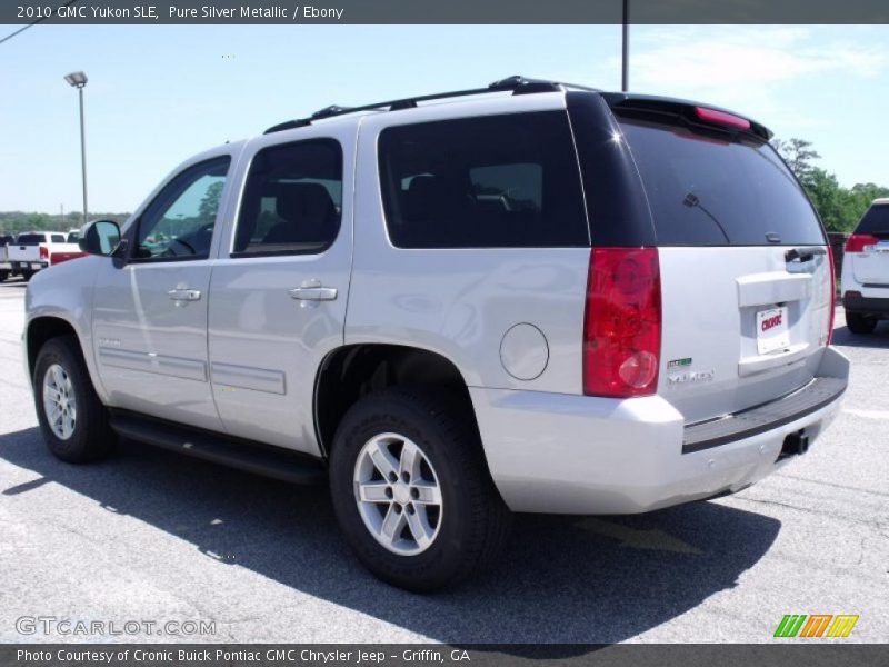 Pure Silver Metallic / Ebony 2010 GMC Yukon SLE