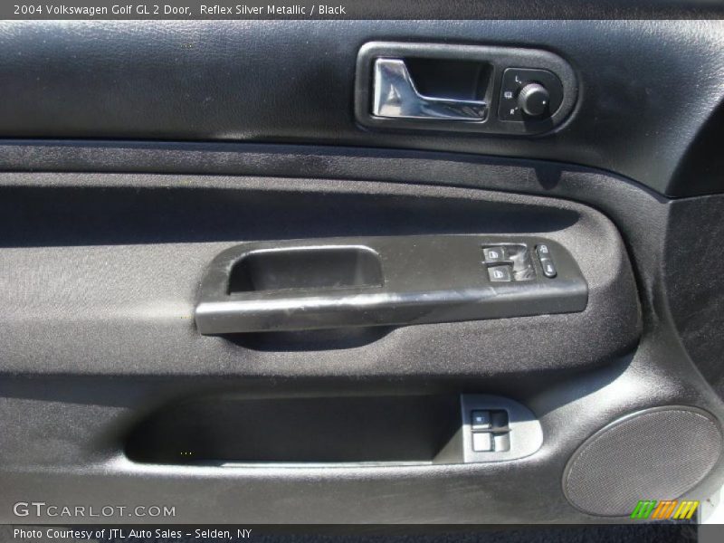 Reflex Silver Metallic / Black 2004 Volkswagen Golf GL 2 Door