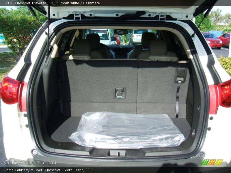 Summit White / Cashmere 2010 Chevrolet Traverse LTZ
