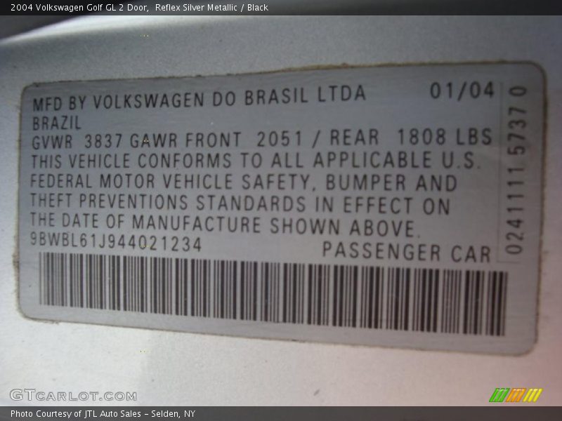 Reflex Silver Metallic / Black 2004 Volkswagen Golf GL 2 Door