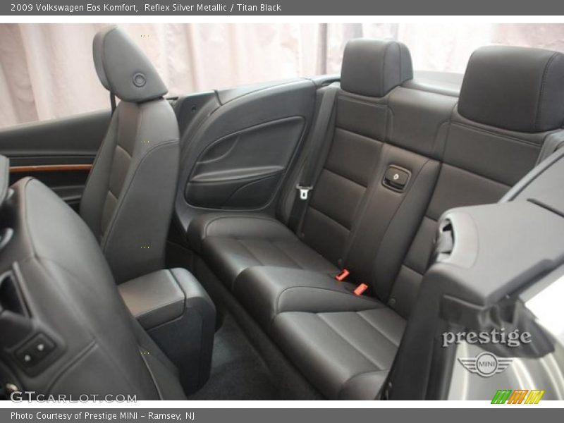 Reflex Silver Metallic / Titan Black 2009 Volkswagen Eos Komfort