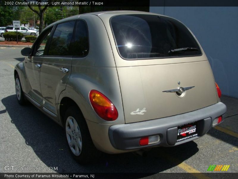 Light Almond Metallic / Taupe 2002 Chrysler PT Cruiser