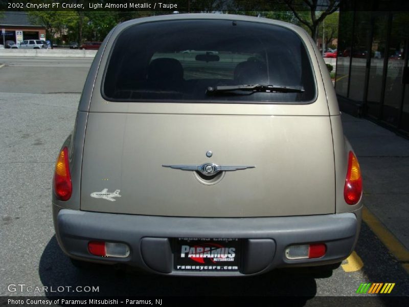Light Almond Metallic / Taupe 2002 Chrysler PT Cruiser