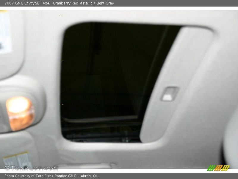 Cranberry Red Metallic / Light Gray 2007 GMC Envoy SLT 4x4