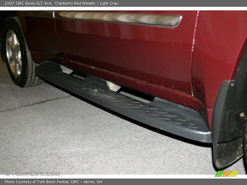 Cranberry Red Metallic / Light Gray 2007 GMC Envoy SLT 4x4