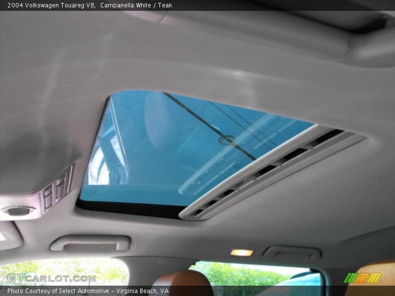 Campanella White / Teak 2004 Volkswagen Touareg V8