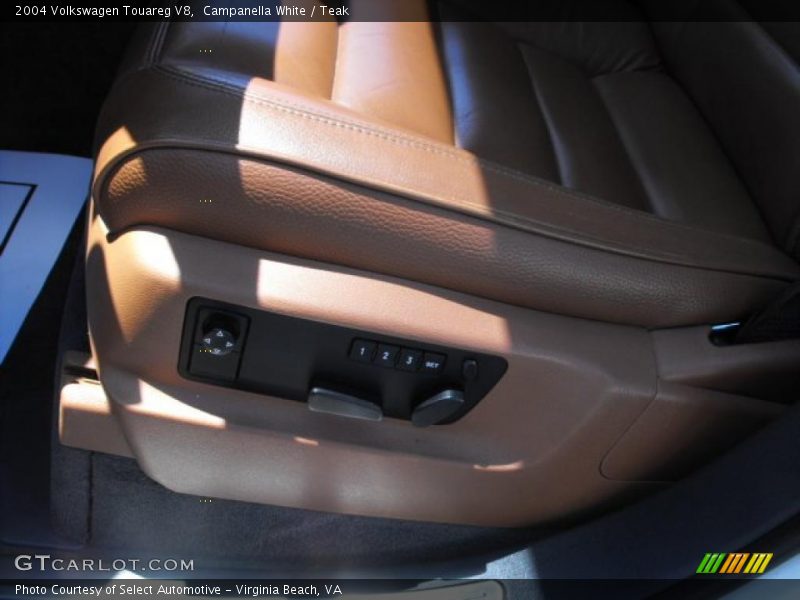 Campanella White / Teak 2004 Volkswagen Touareg V8