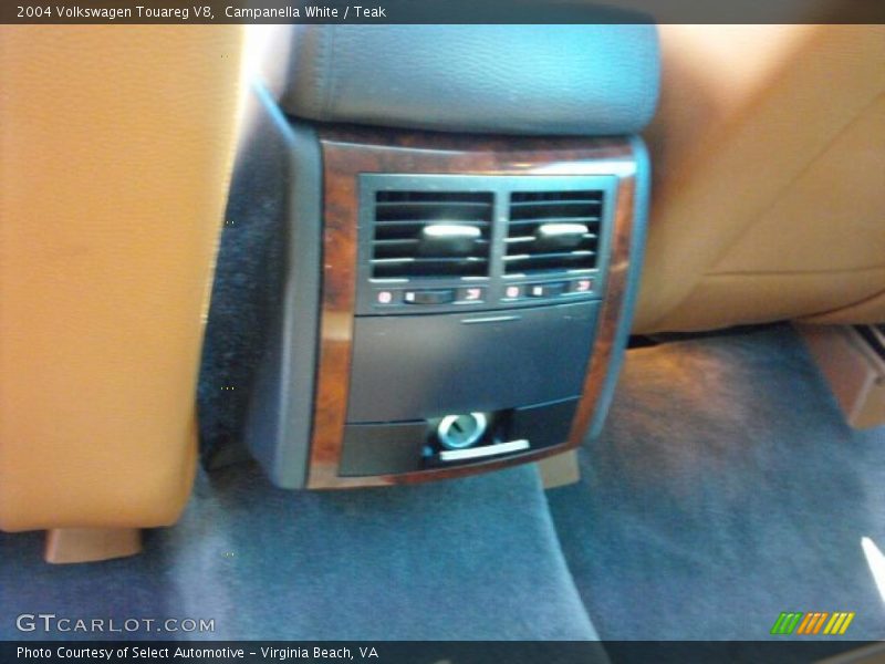 Campanella White / Teak 2004 Volkswagen Touareg V8