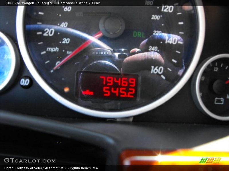 Campanella White / Teak 2004 Volkswagen Touareg V8