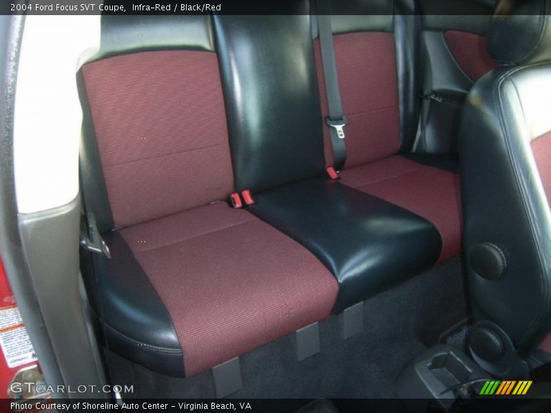Infra-Red / Black/Red 2004 Ford Focus SVT Coupe