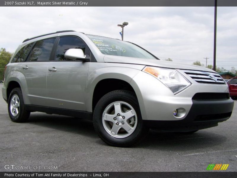 Majestic Silver Metallic / Grey 2007 Suzuki XL7